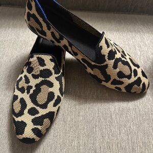 Rothys Almond Loafer in Desert Cat